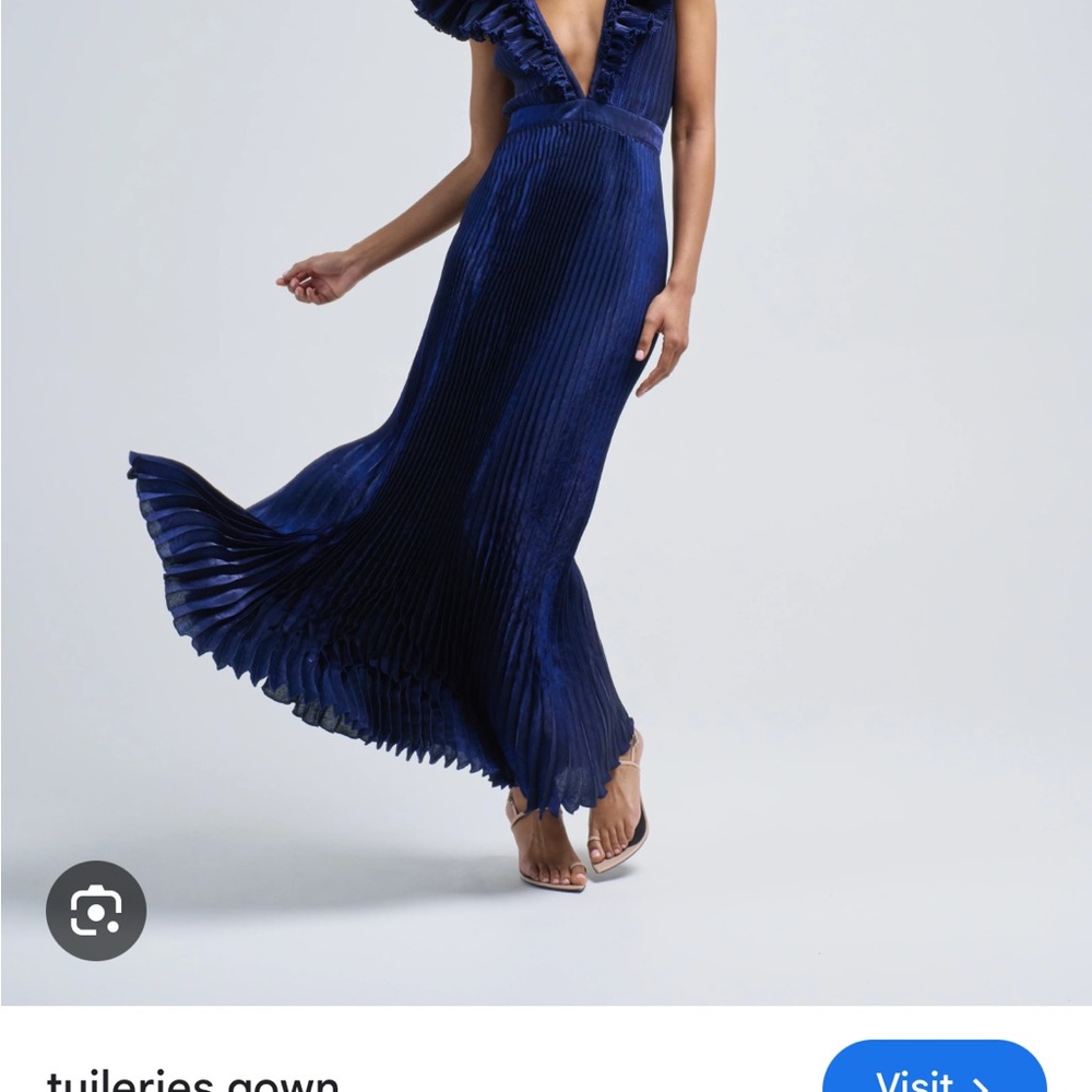 Elegant Navy Blue Pleated Gown